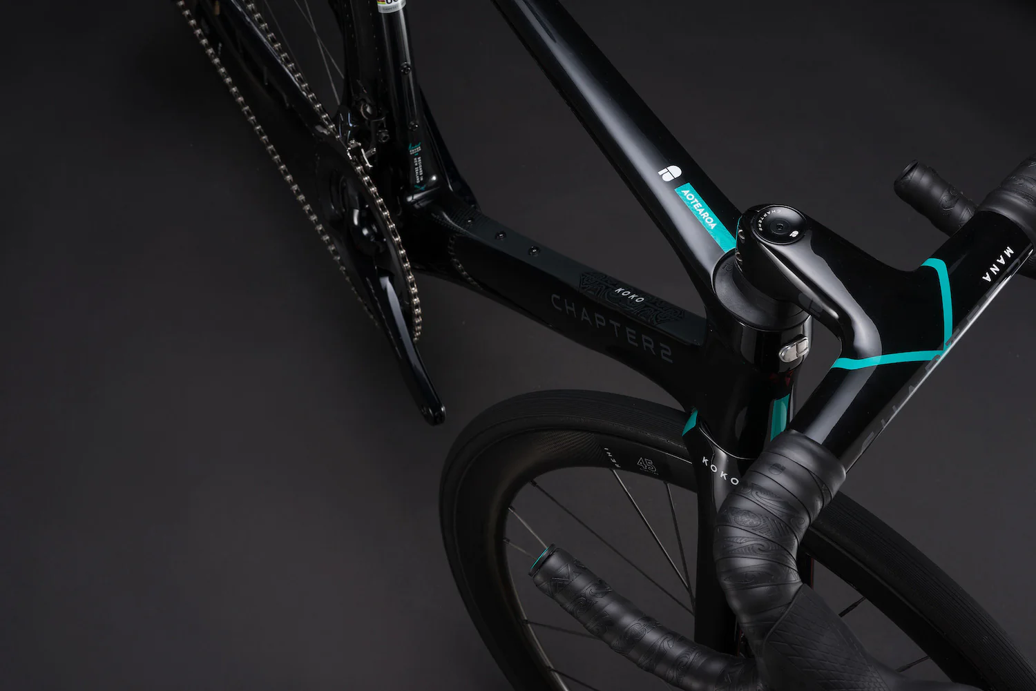 KOKO Glossy Black (Tuhua) - Image 16