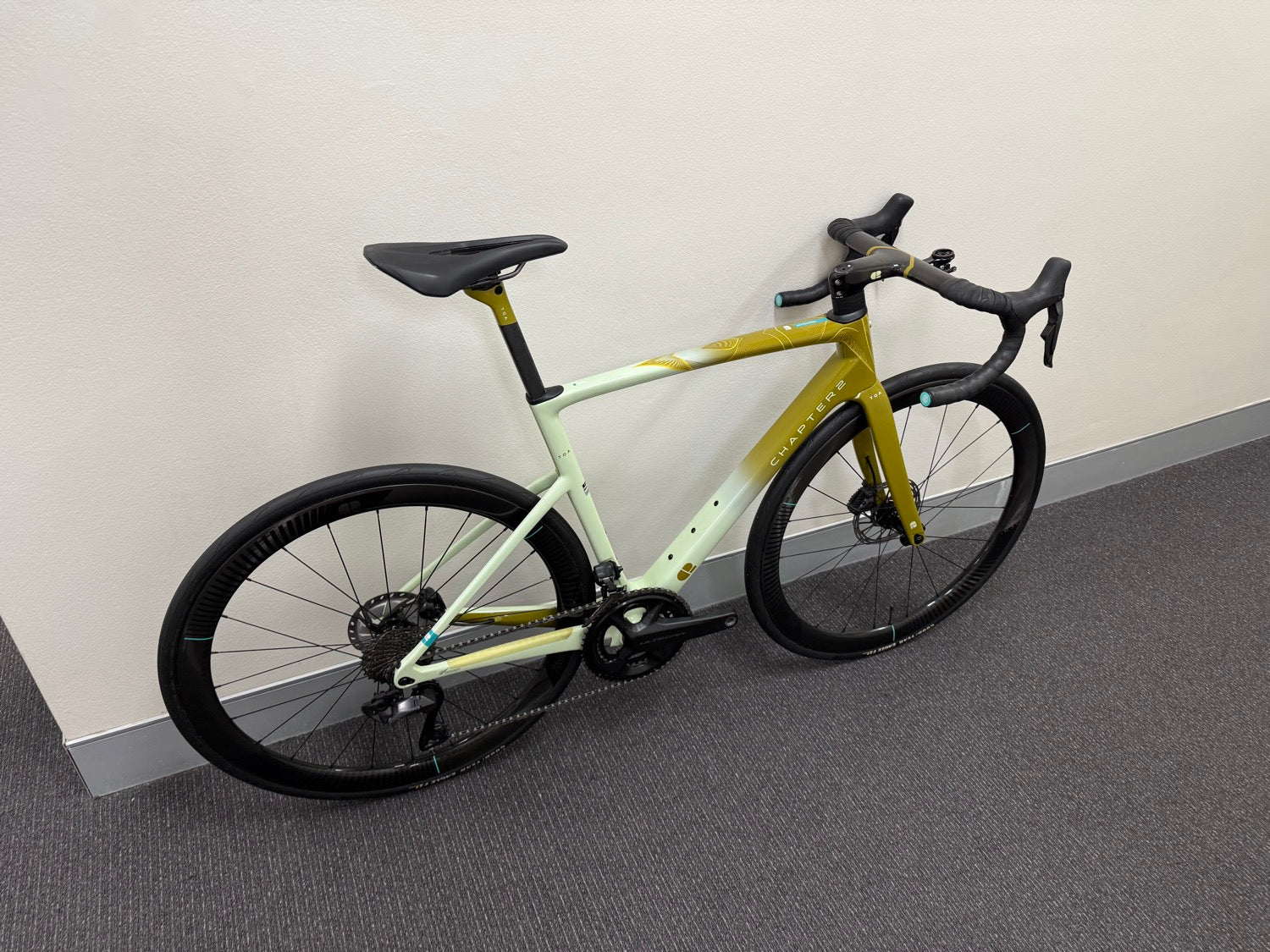 TOA DEMO Bike - Ultegra Di2 w/REHI45 Carbon Wheels - Image 6